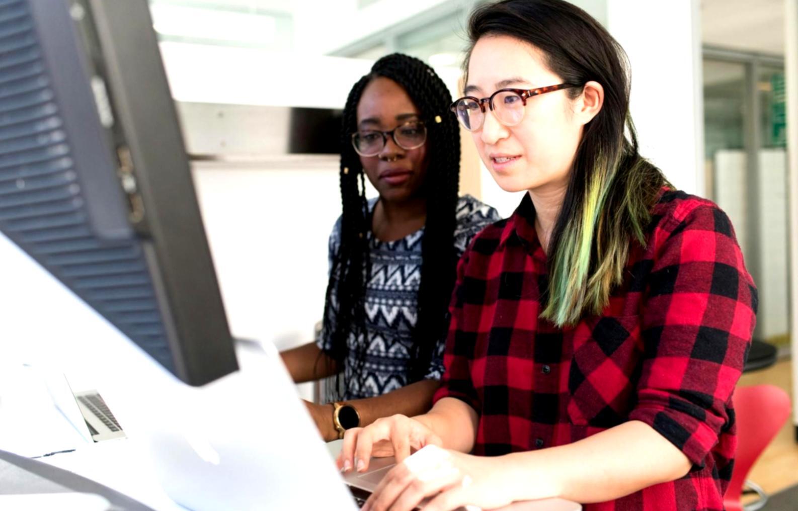 AI株価予測データの分析画面