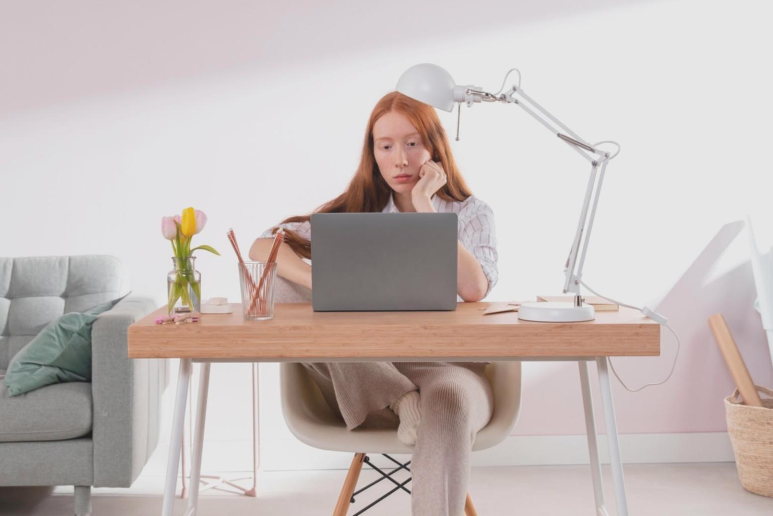 AI株価予測システムのデータ分析画面